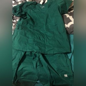 Large butter soft stretch scrub set